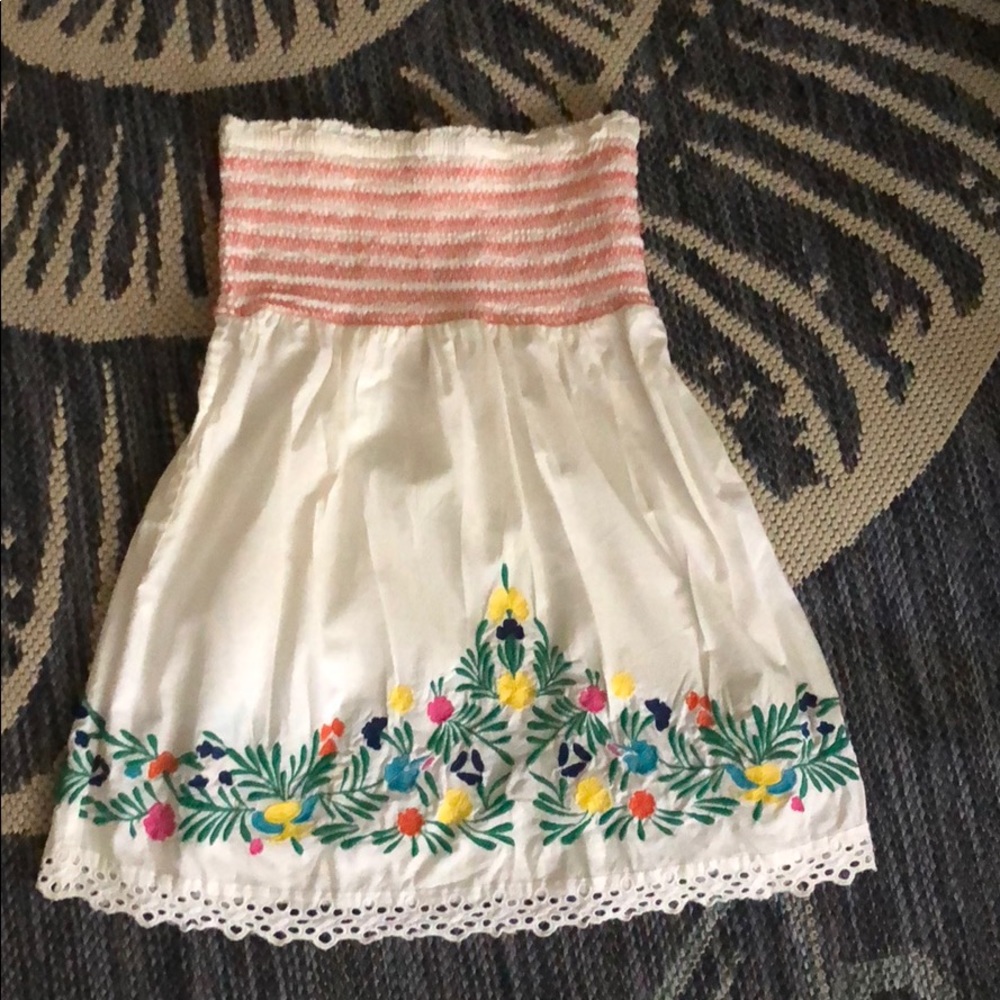 Guess Strapless top